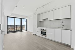 25 Frederick Todd Way 701, Toronto, On M4g 0e8