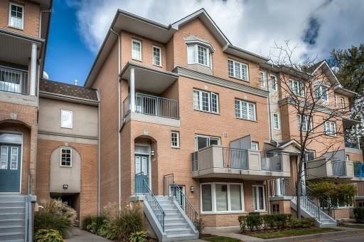 28 Sommerset Way 1116, Toronto, On M2n 6w7