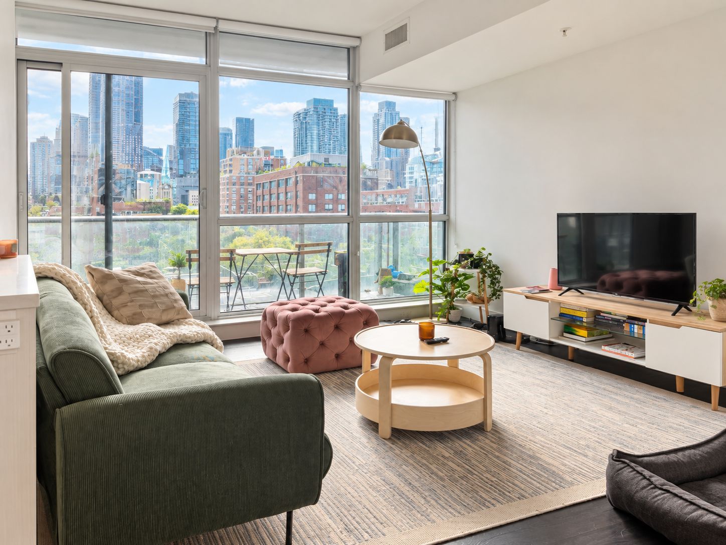 39 Sherbourne Street 704, Toronto, On M5a 0l8