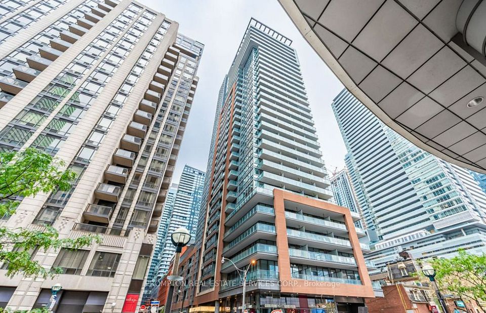 8 Mercer Street 207, Toronto, On M5v 0c4