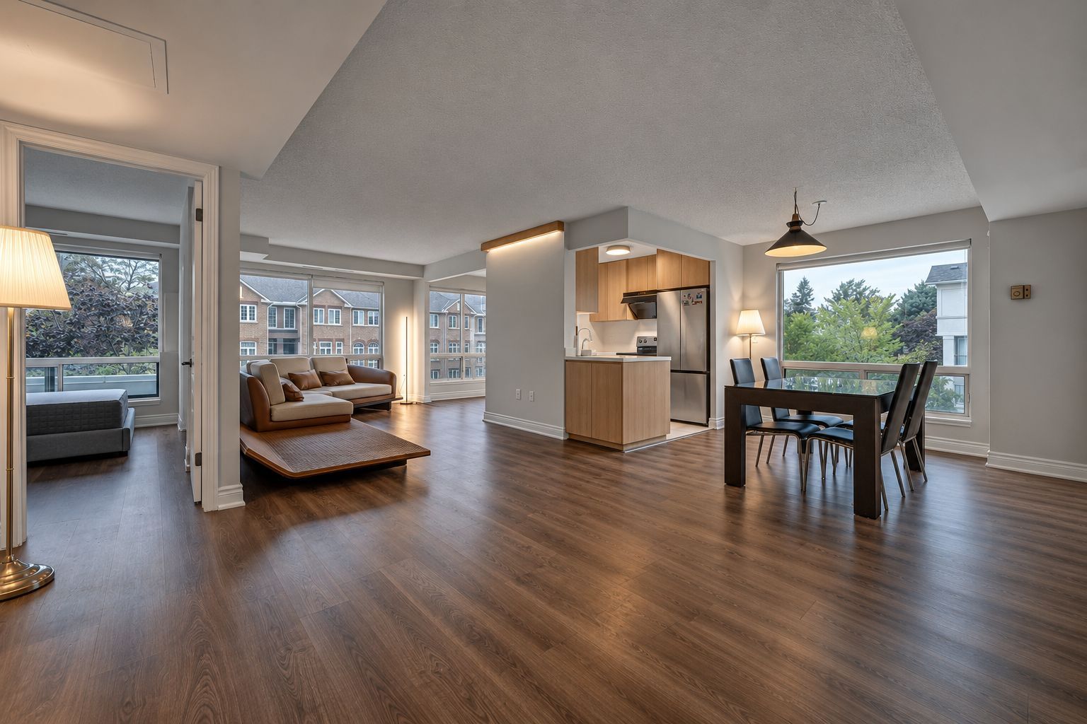 1 Hycrest Avenue 210, Toronto, On M2n 6v8