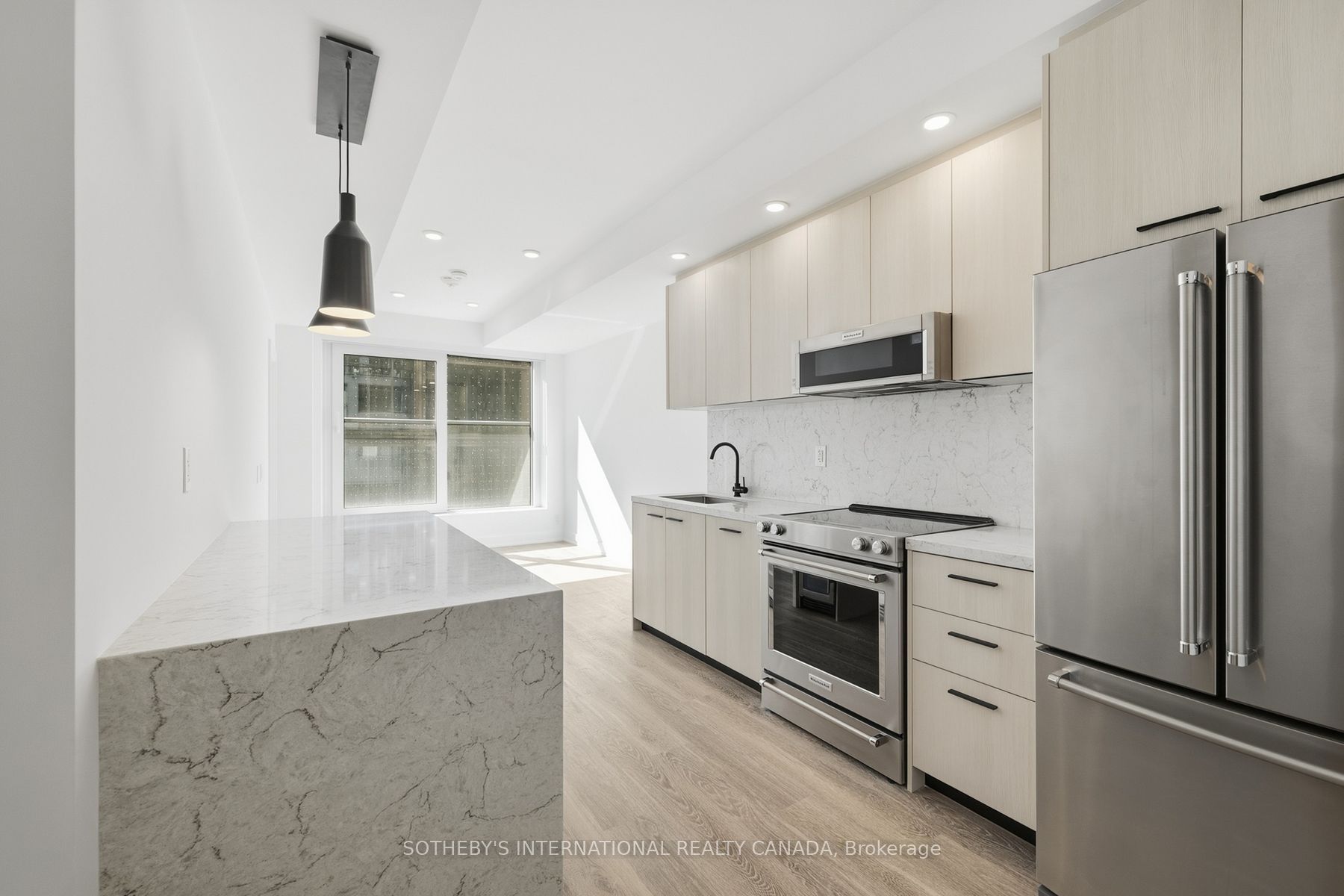 30 Mutual Street E1003, Toronto, On M5b 2a7