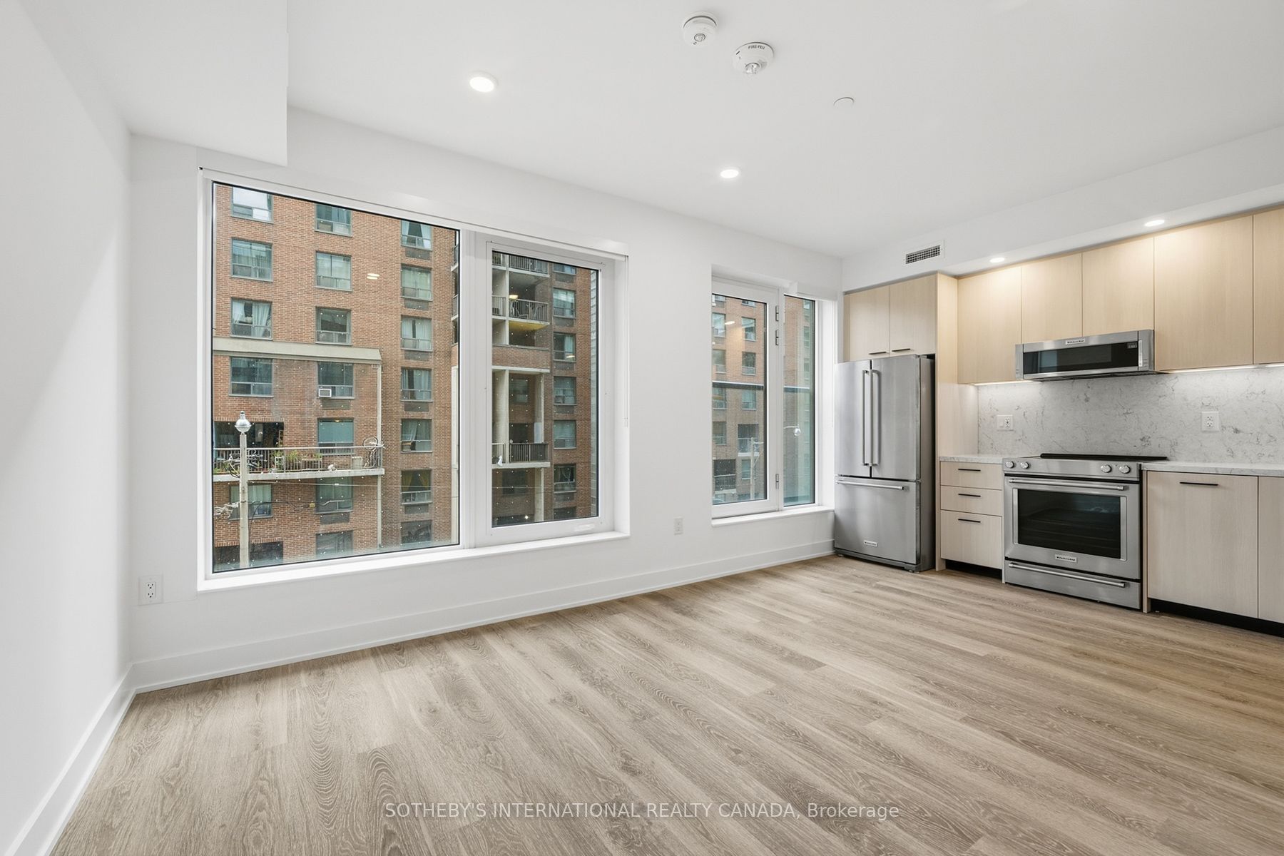 30 Mutual Street E0201, Toronto, On M5b 2a7