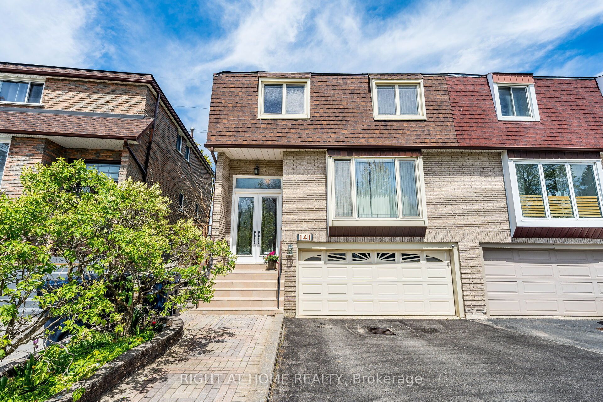 141 Dollery Court, Toronto, On M2r 3n9