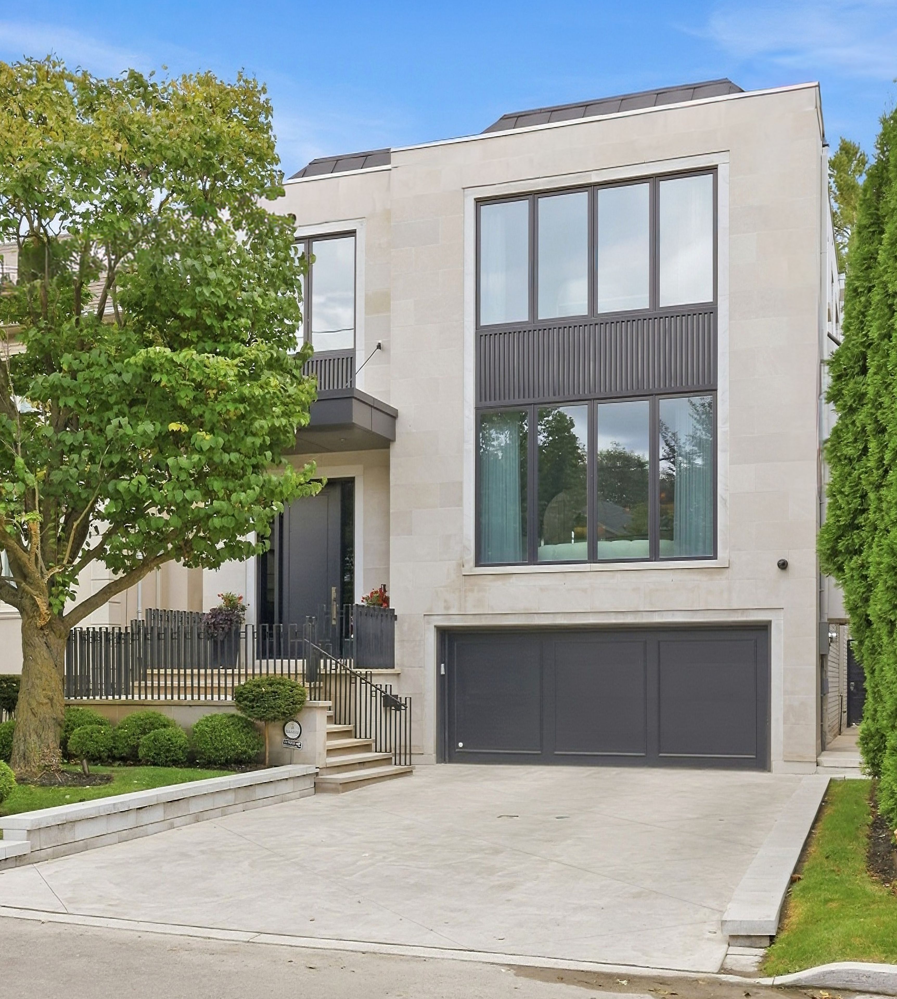 363 Bedford Park Avenue, Toronto, On M5m 1j9
