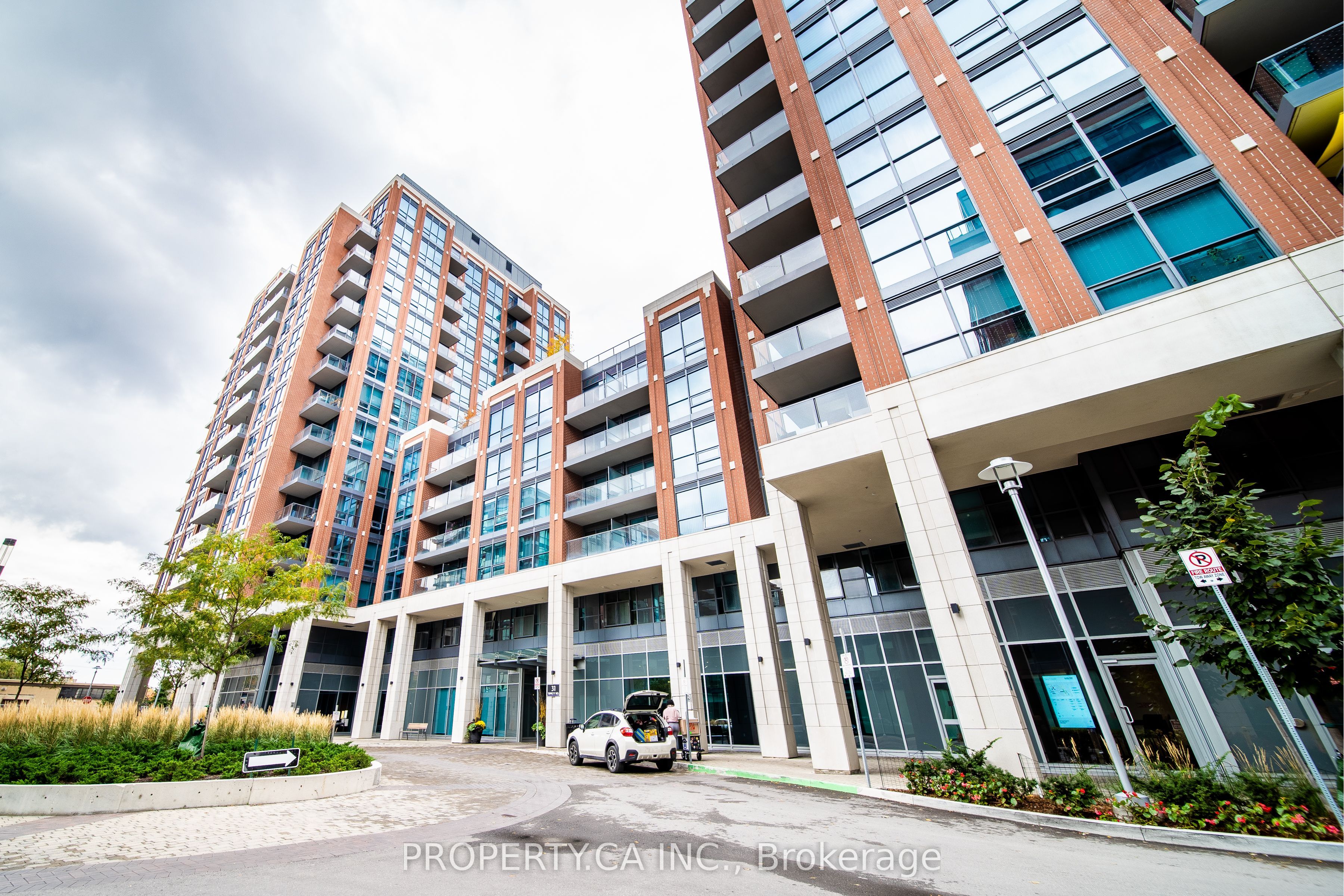 31 Tippett Road 837, Toronto, On M3h 0c8