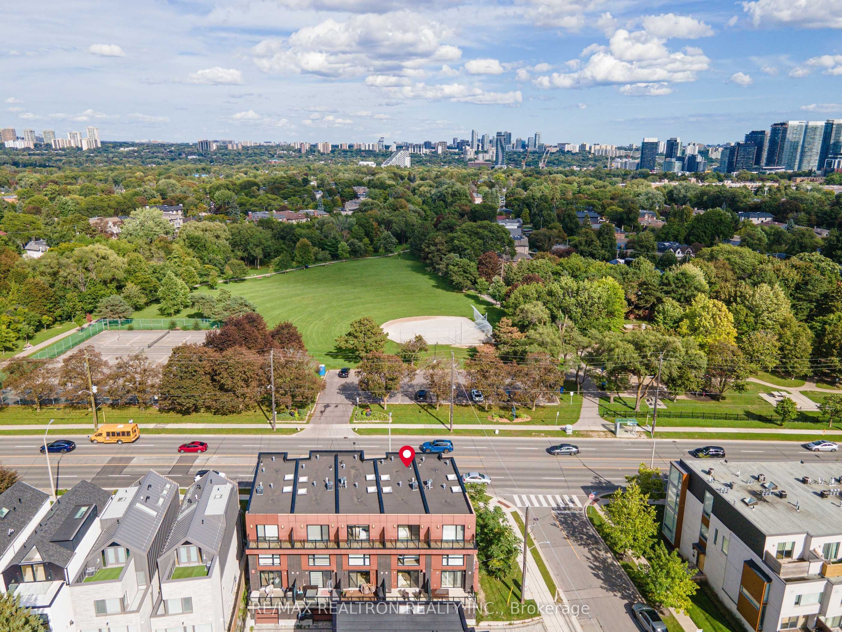 2962b Bayview Avenue, Toronto, On M2n 5k7