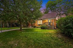 207 Elmhurst Avenue, Toronto, On M2n 1s2