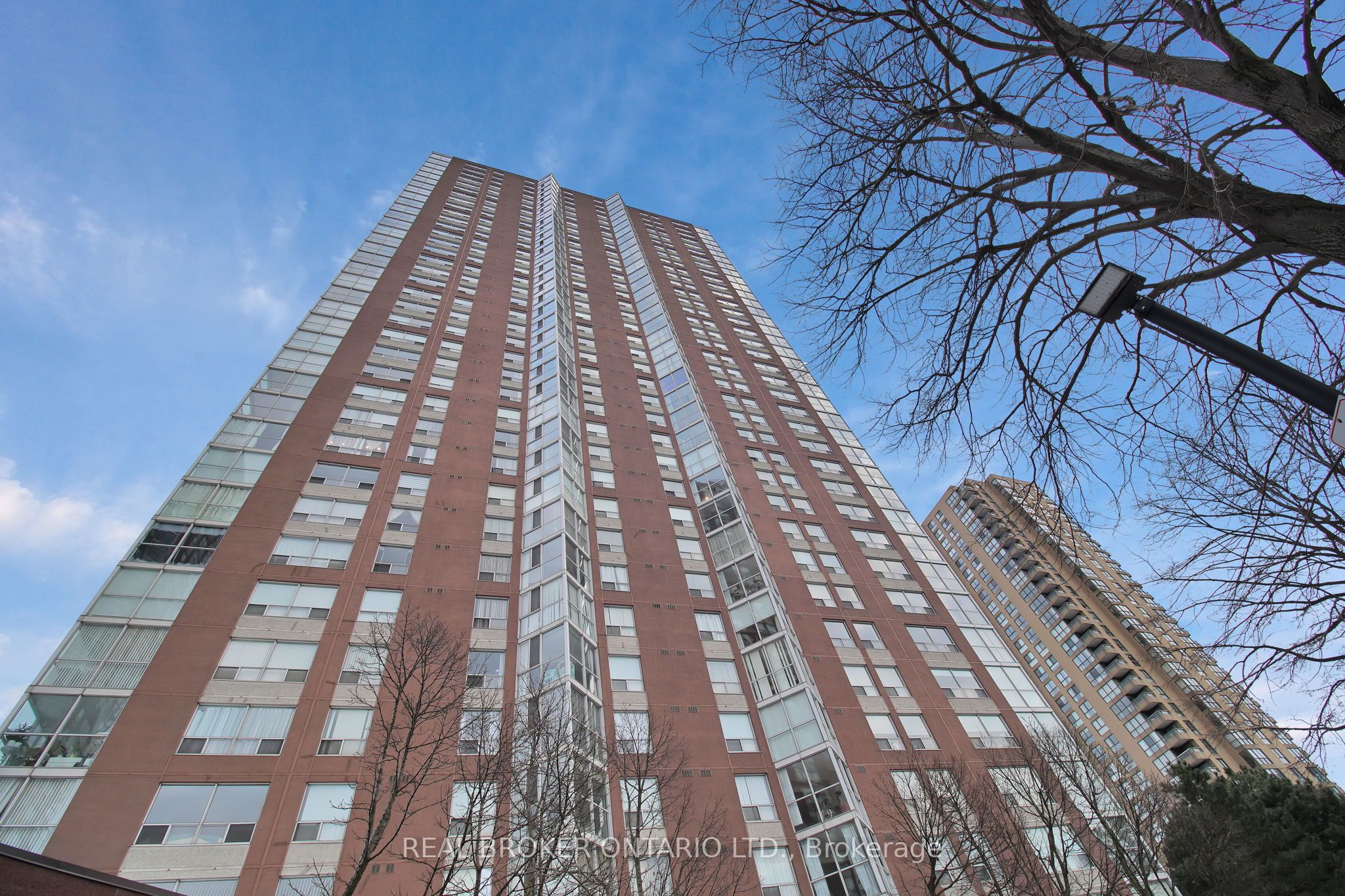 5 Concorde Place 3301, Toronto, On M3c 3m8