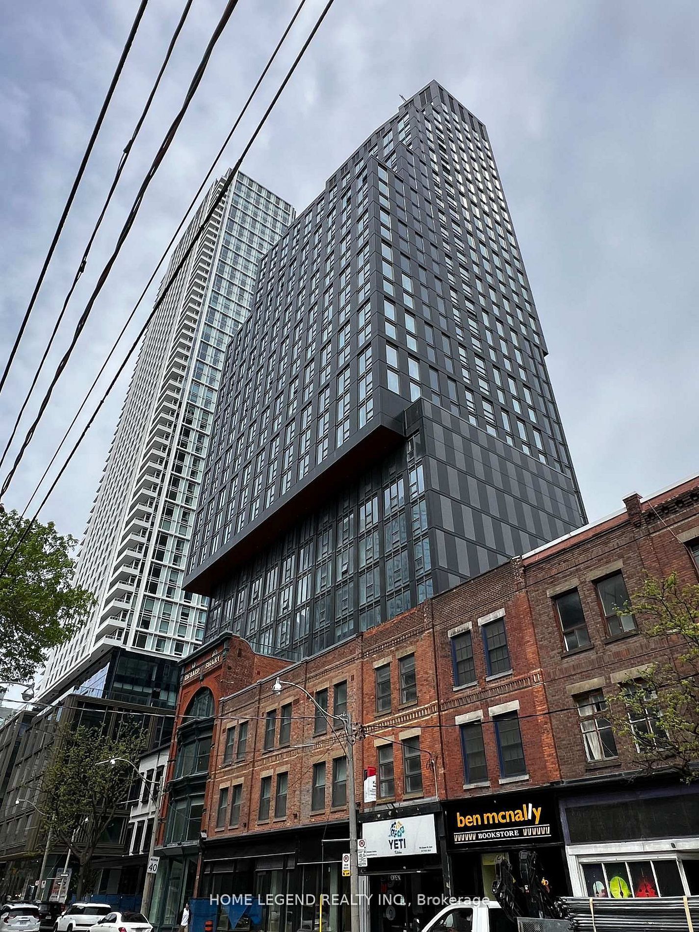100 Queen Street E 1106, Toronto, On M5c 0b5