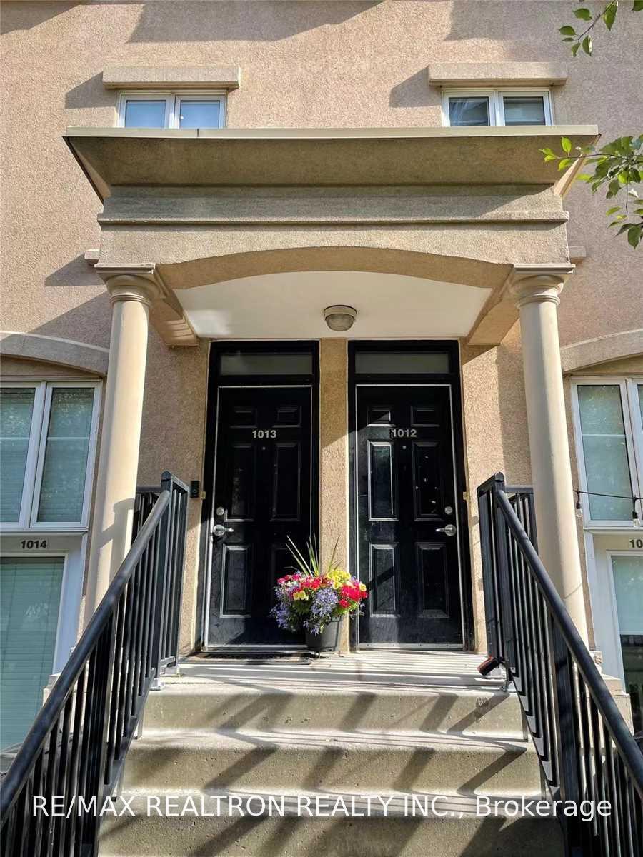 54 East Liberty Street 1012, Toronto, On M6k 3p3