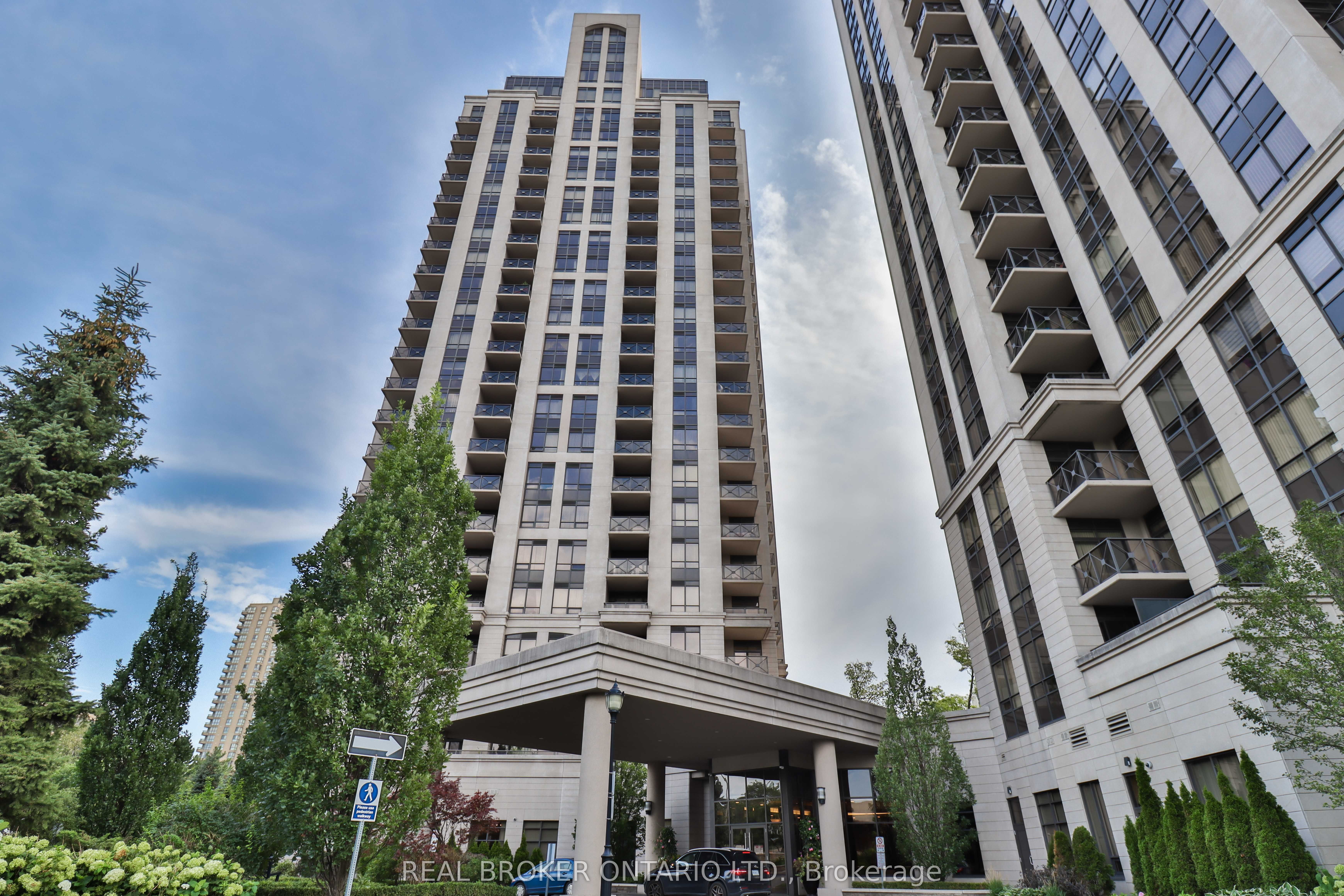 135 Wynford Drive 1505, Toronto, On M3c 0j4
