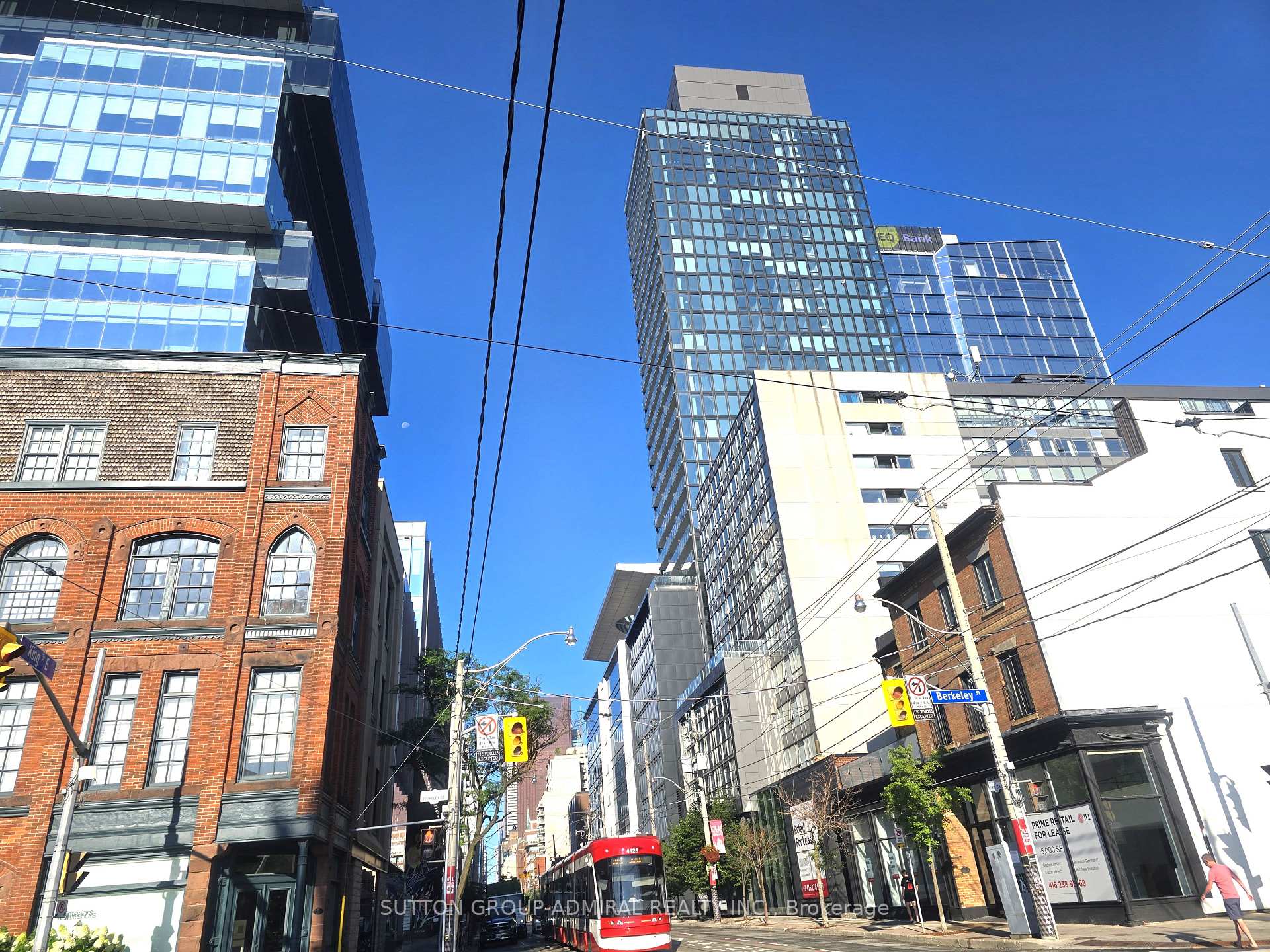 284 King Street E 2202, Toronto, On M5a 1k4