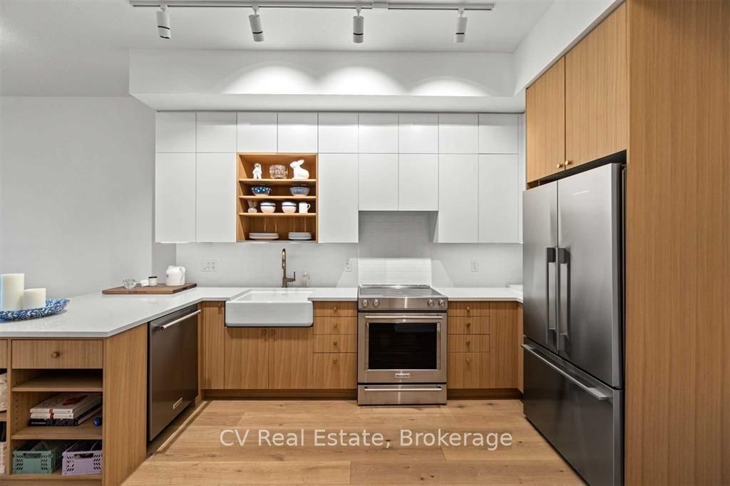 112 George Street S724, Toronto, On M5a 2m5