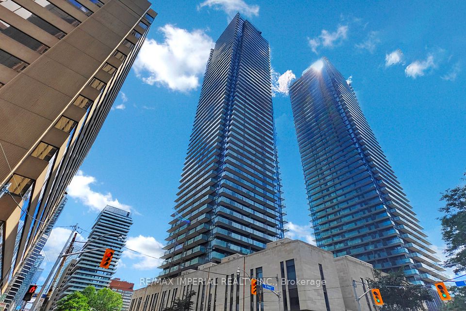 1080 Bay Street 3208, Toronto, On M5s 0a5
