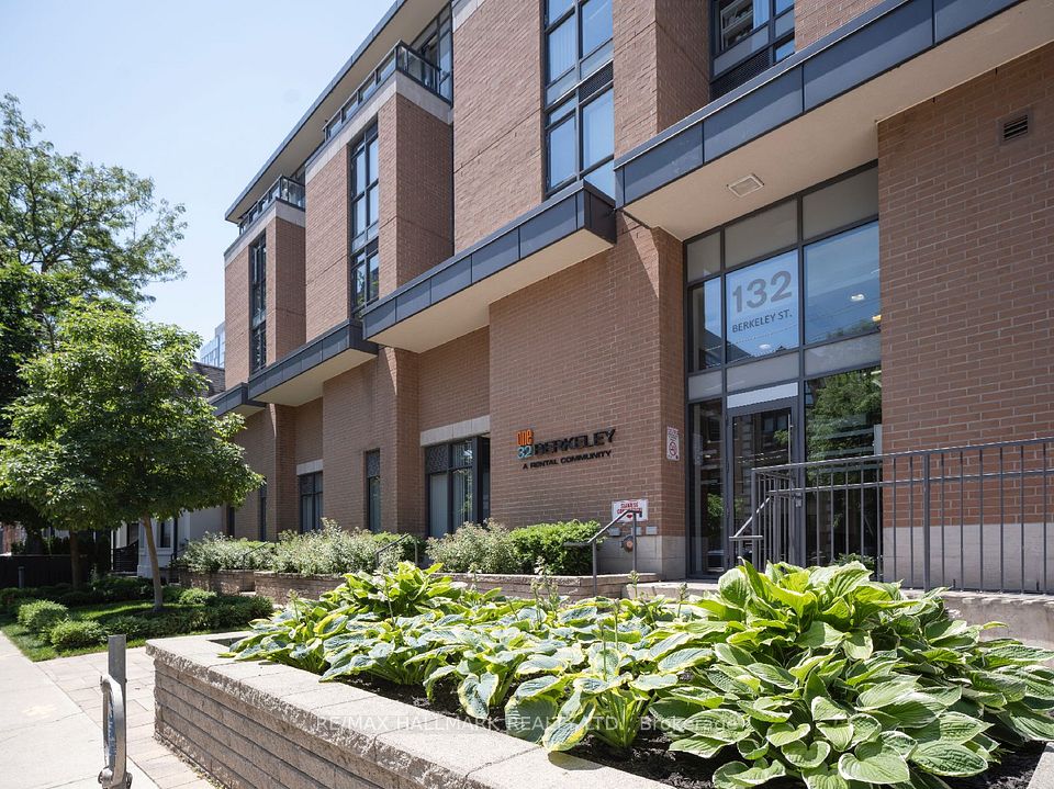 132 Berkeley Street 307, Toronto, On M5a 0h6
