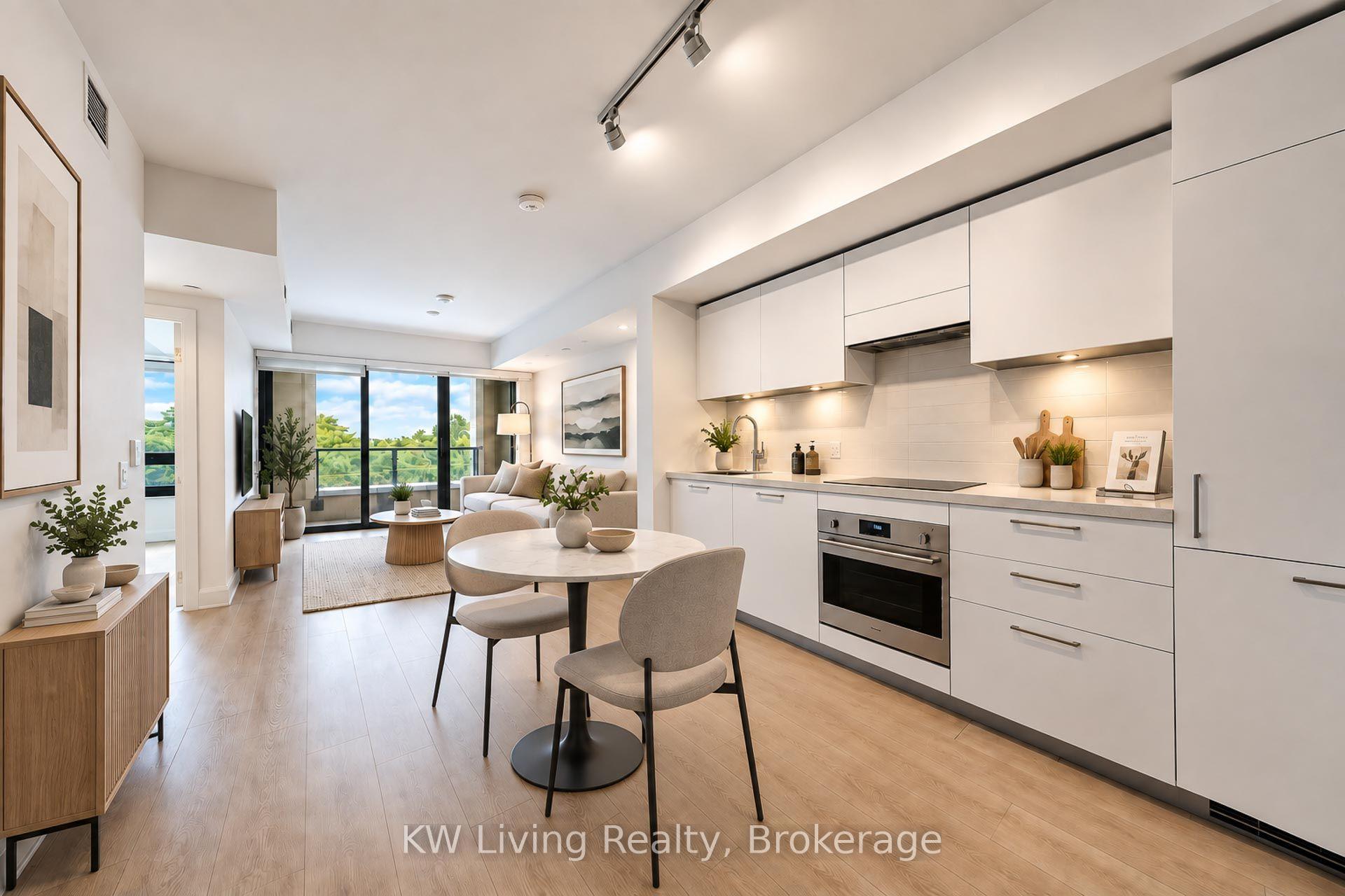 33 Frederick Todd Way 424, Toronto, On M4g 0c9