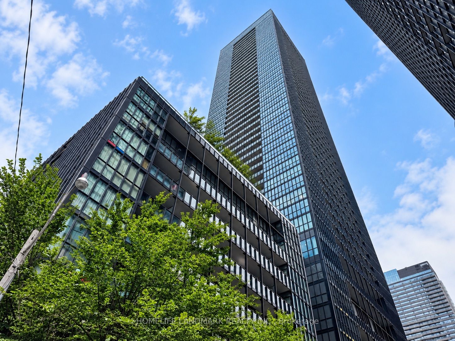 101 Charles Street E 415, Toronto, On M4y 0a9
