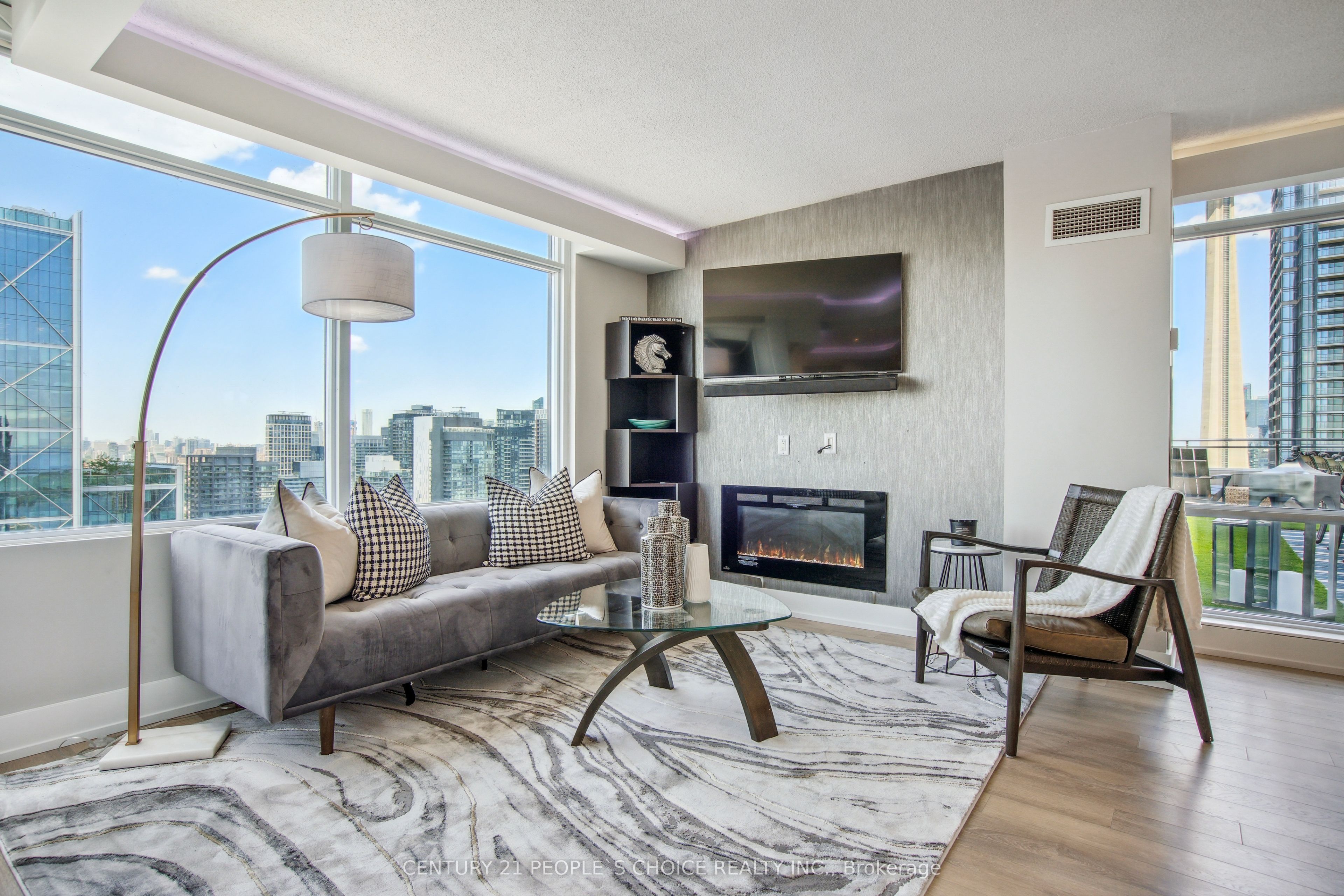 25 Telegram Mews Ph5201, Toronto, On M5v 3z1