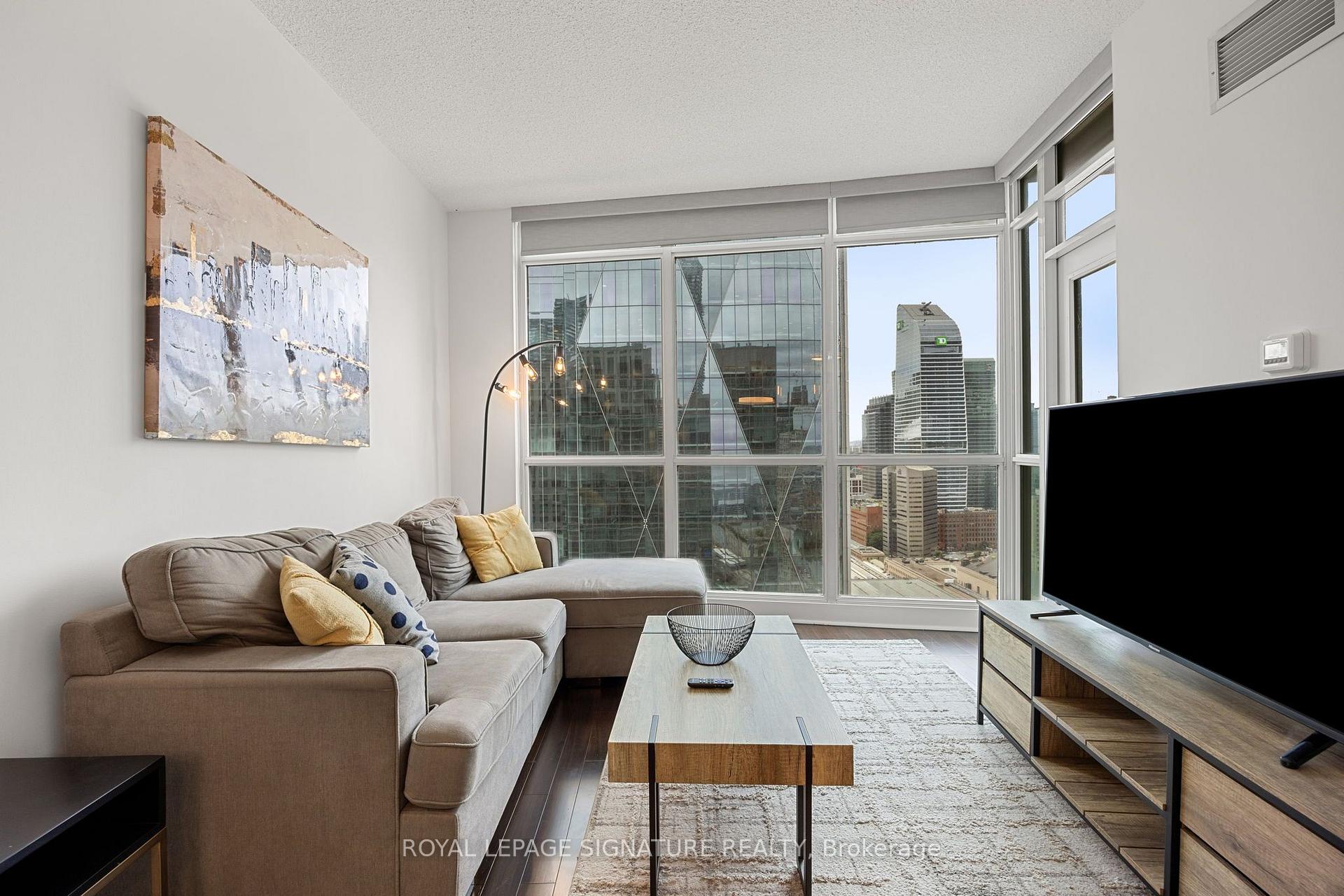18 Yonge Street 3602, Toronto, On M5e 1z8