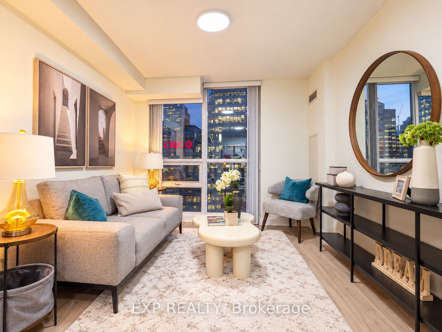 18 Harbour Street 703, Toronto, On M5j 2z6