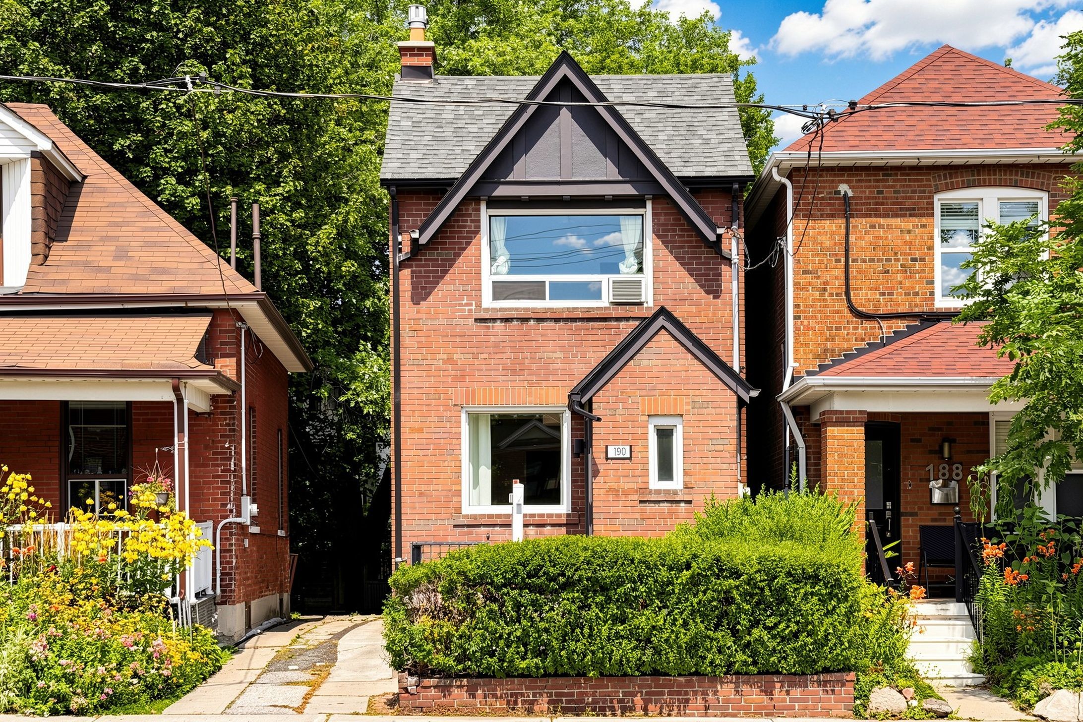 190 Lawrence Avenue W, Toronto, On M5m 1a8