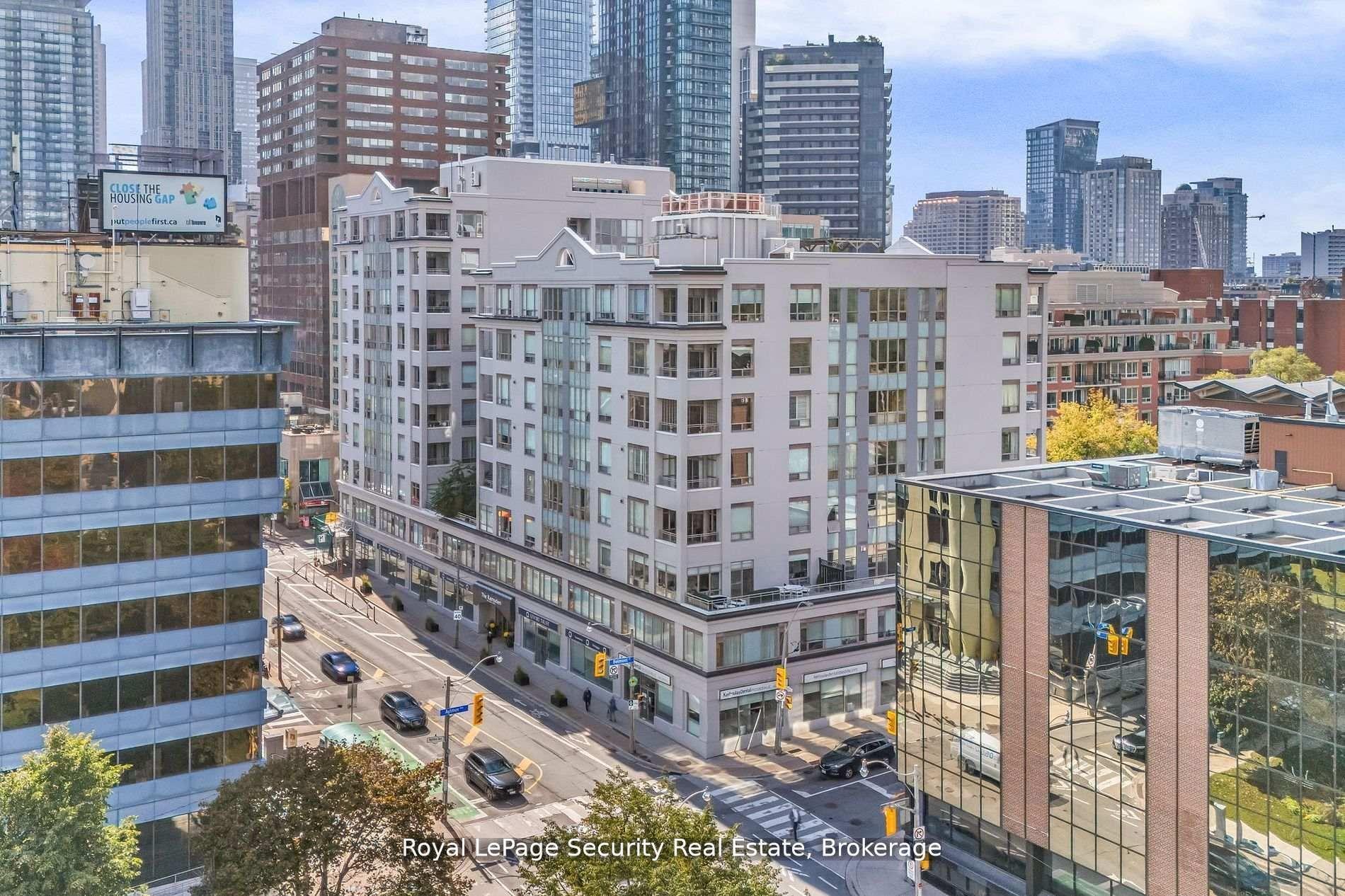 980 Yonge Street 403, Toronto, On M4w 3v8