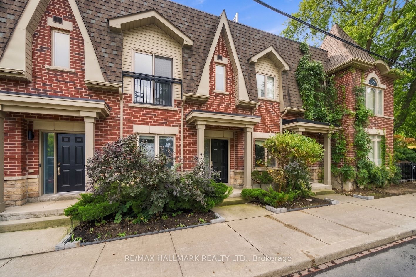 549 Shuter Street, Toronto, On M5a 1x9