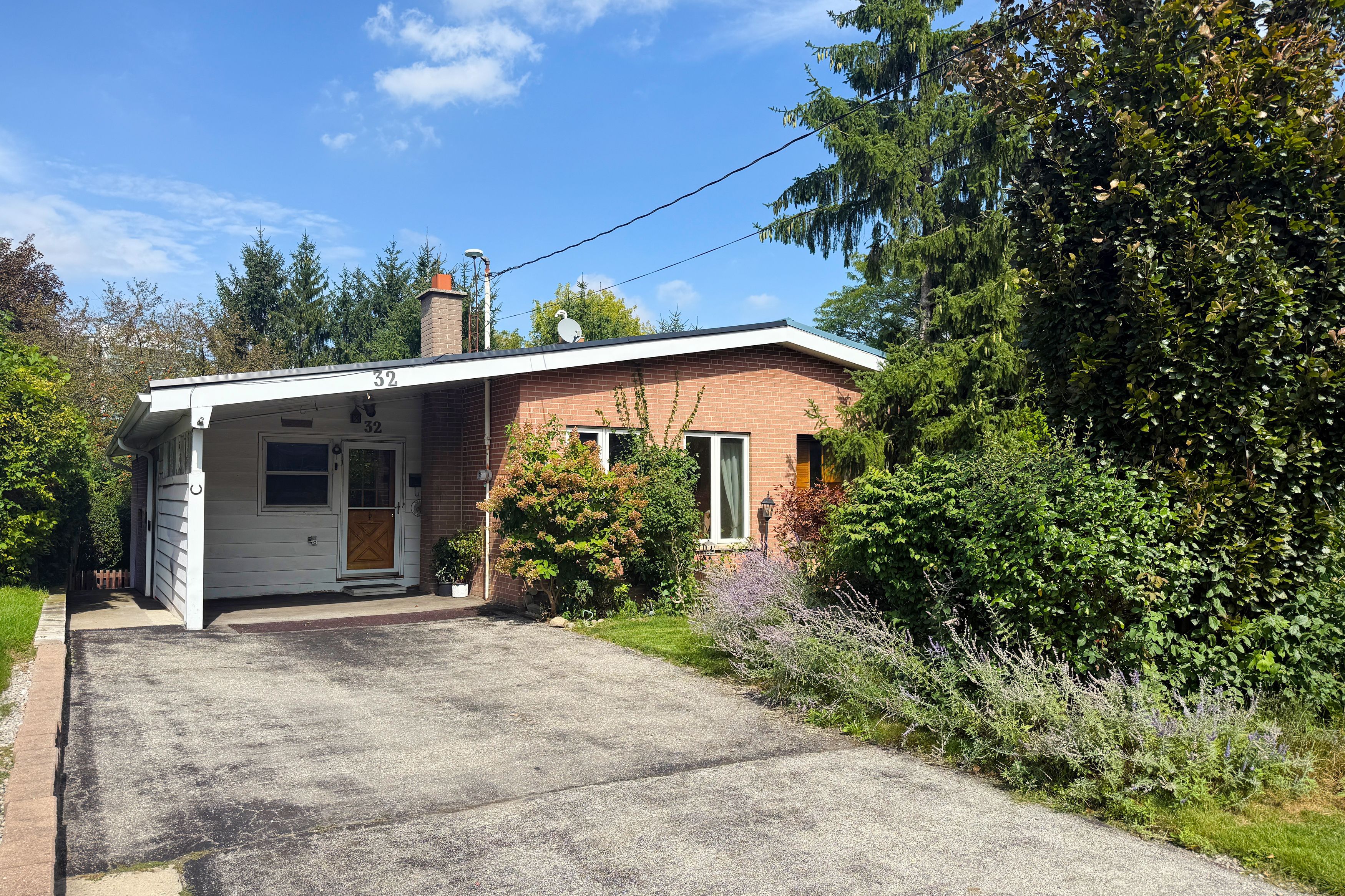 32 Northey Drive, Toronto, On M2l 2s9