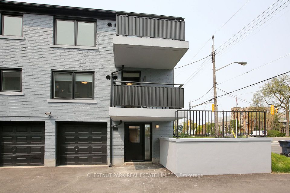 1476 Avenue Road 1, Toronto, On M5n 2h7