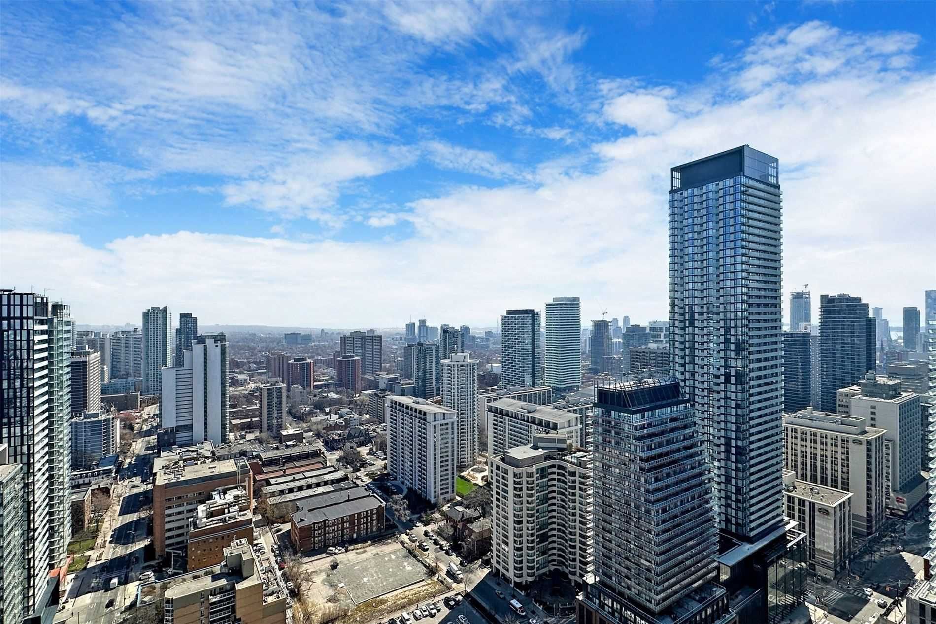 11 Wellesley Street 3411, Toronto, On M4y 1e8