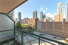 35 Hayden Street 719, Toronto, On M4y 3c3