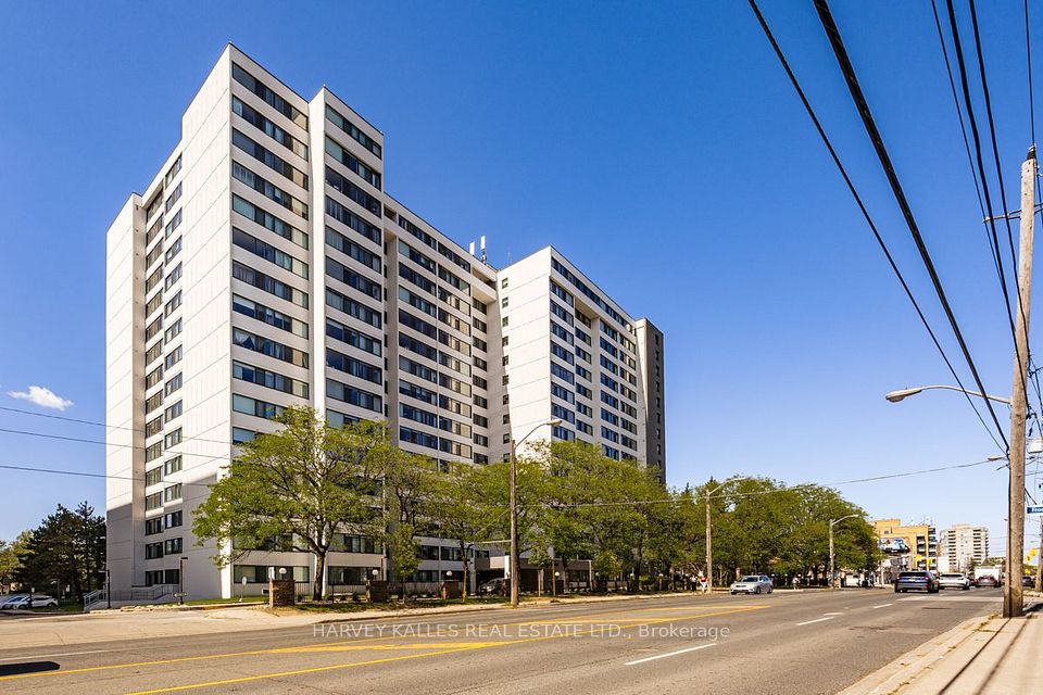 3000 Bathurst Street 110, Toronto, On M6b 3b4