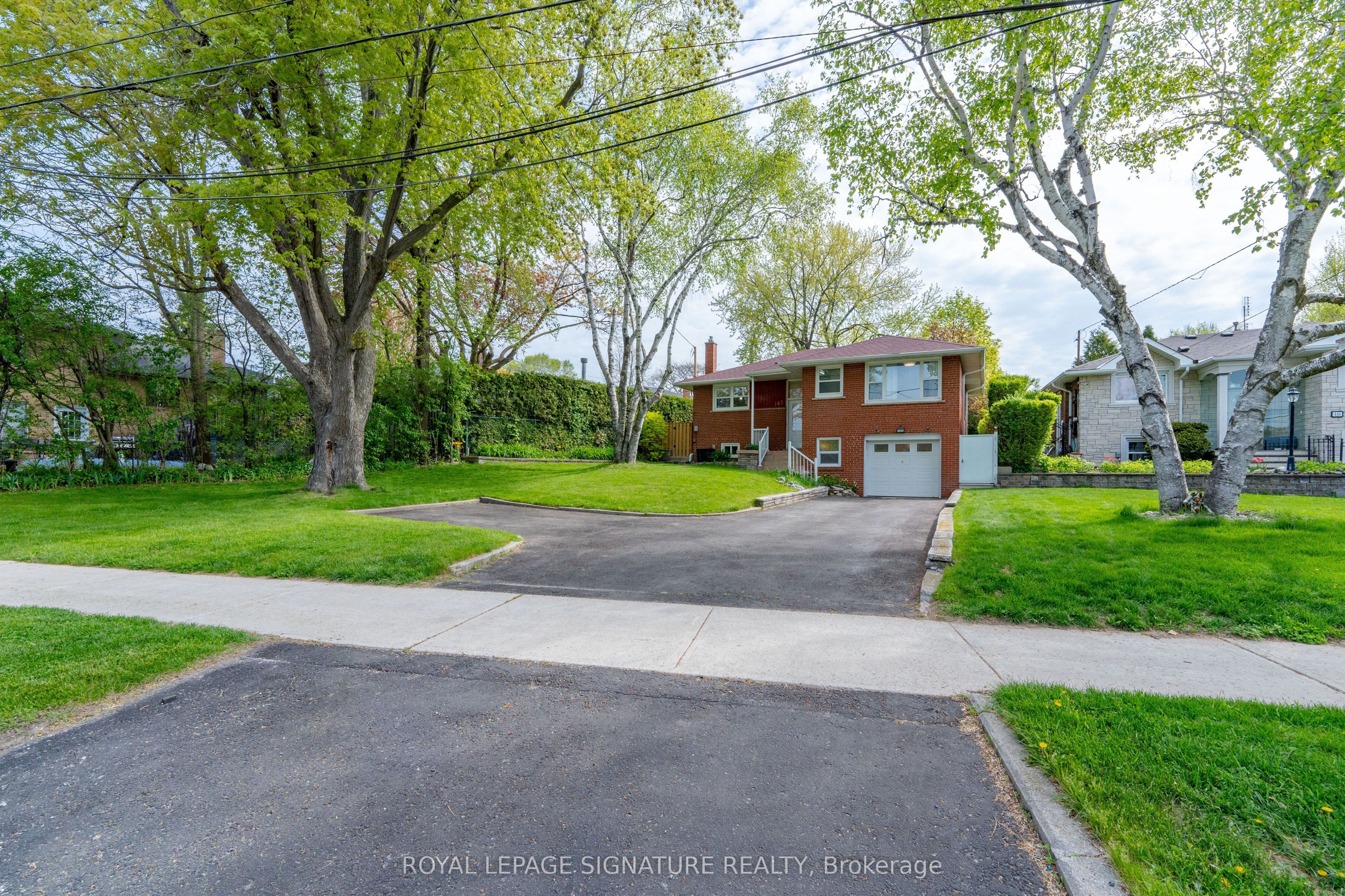 145 Sloane Avenue Lower, Toronto, On M4a 2b8
