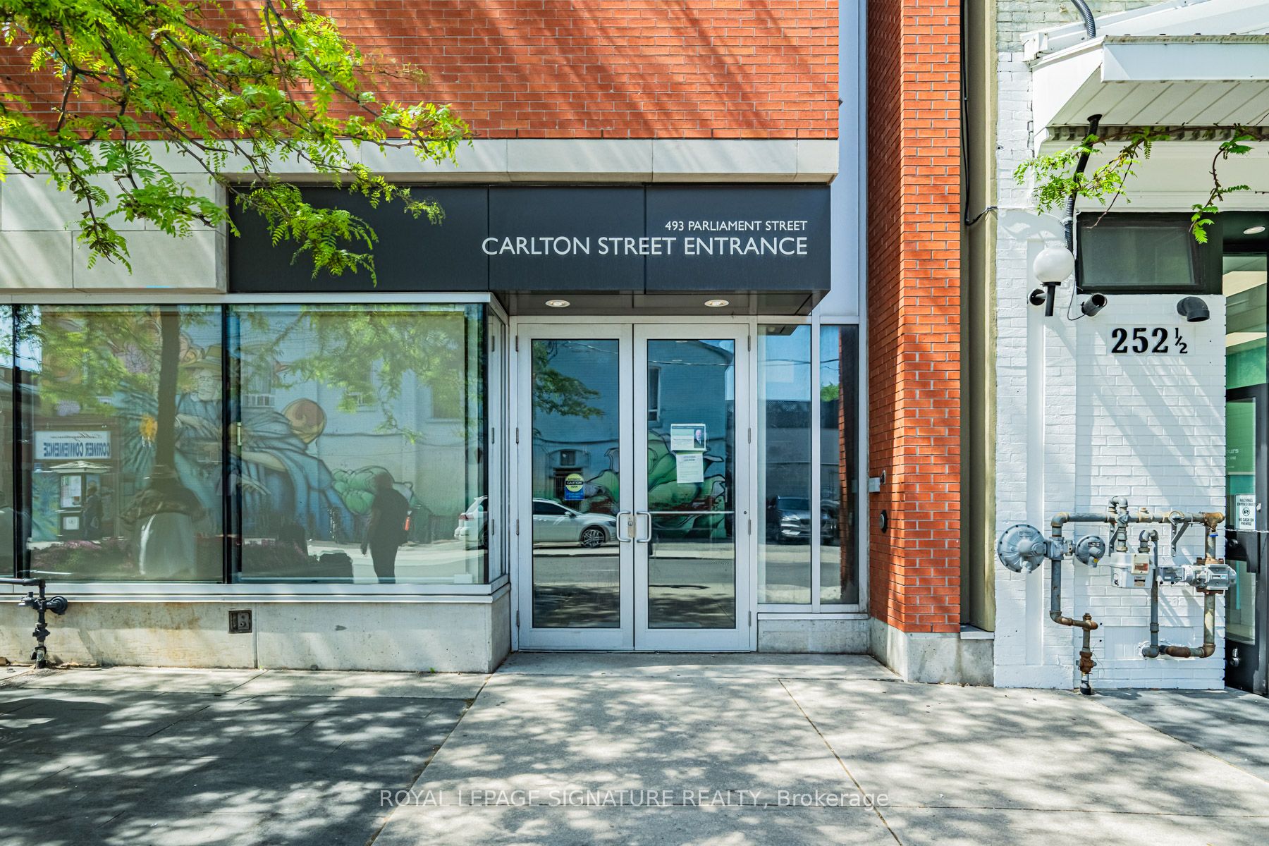 493 Parliament Street B, Toronto, On M4x 1p3
