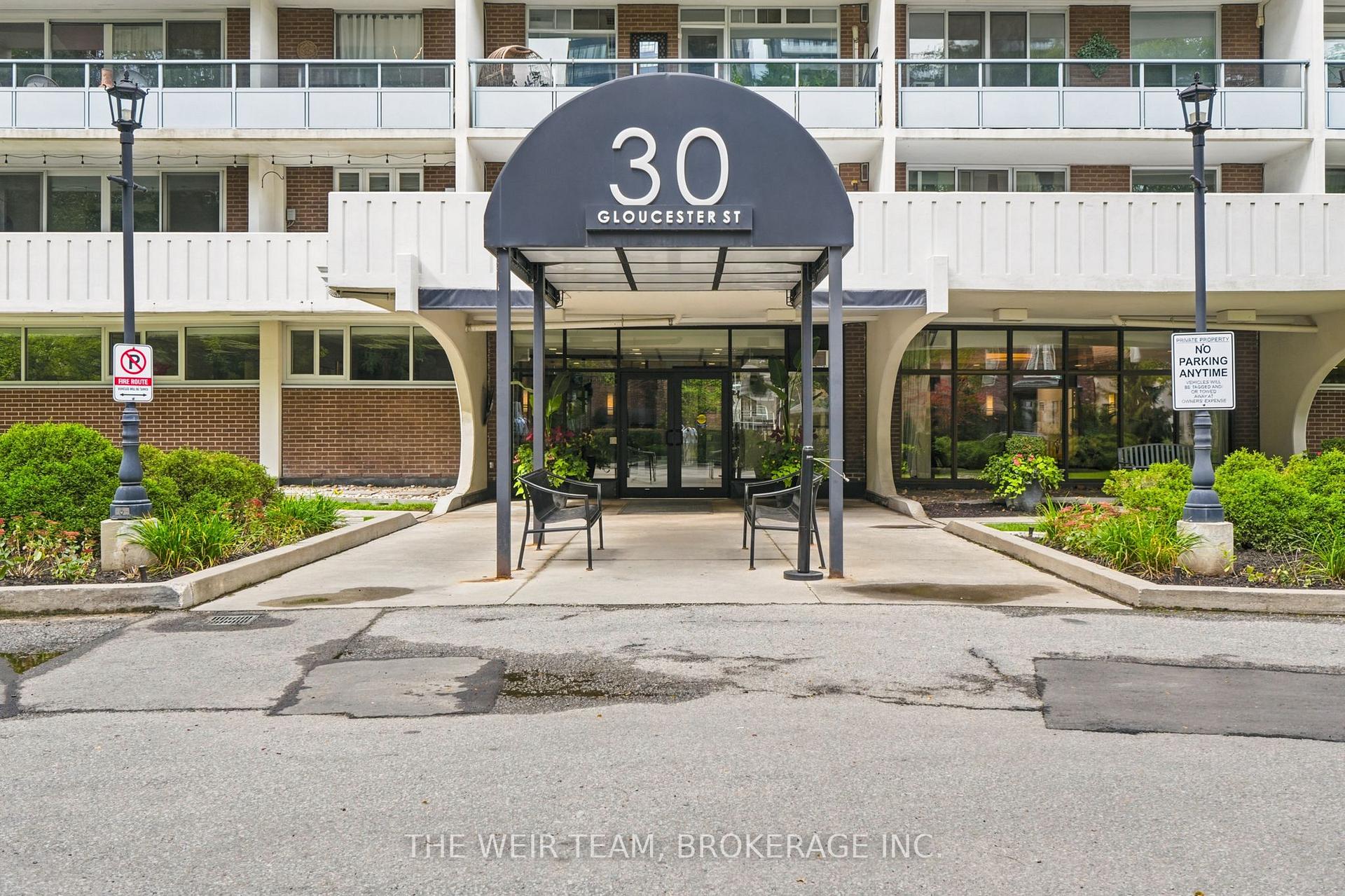 30 Gloucester Street 2110, Toronto, On M4y 1l6