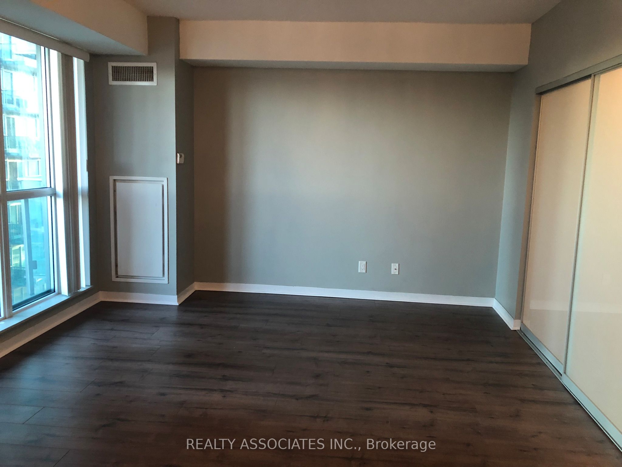 69 Lynn Williams Street 1207, Toronto, On M6k 3r7