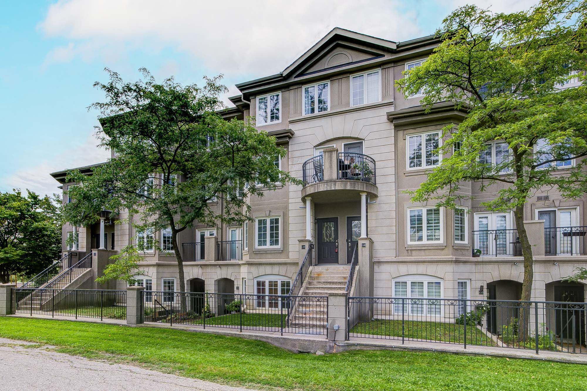 108 Finch Avenue W C20, Toronto, On M2n 6w6