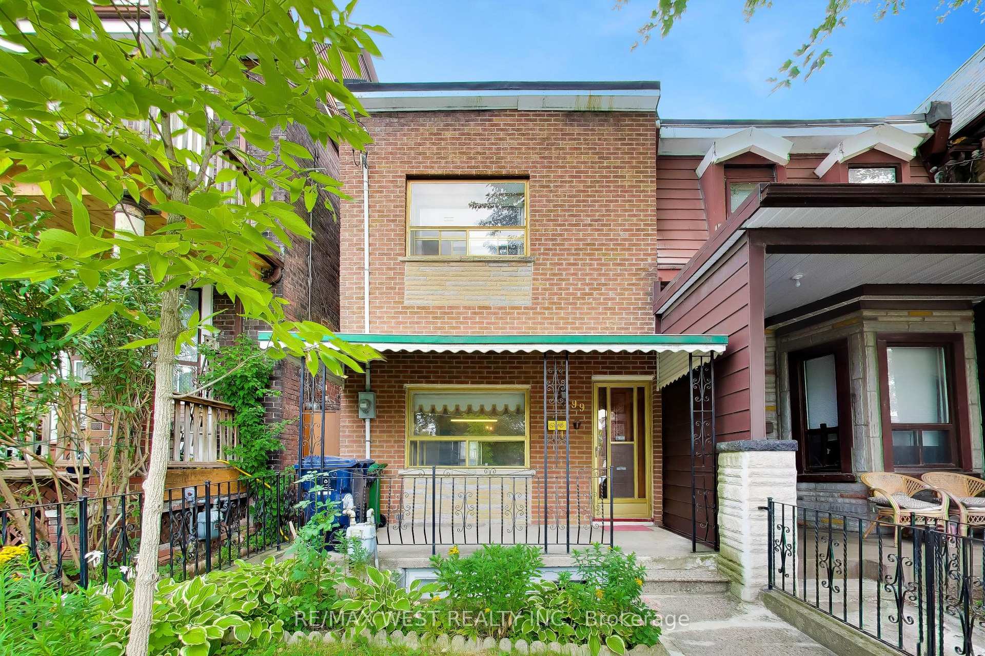 99 Euclid Avenue, Toronto, On M6j 2j8