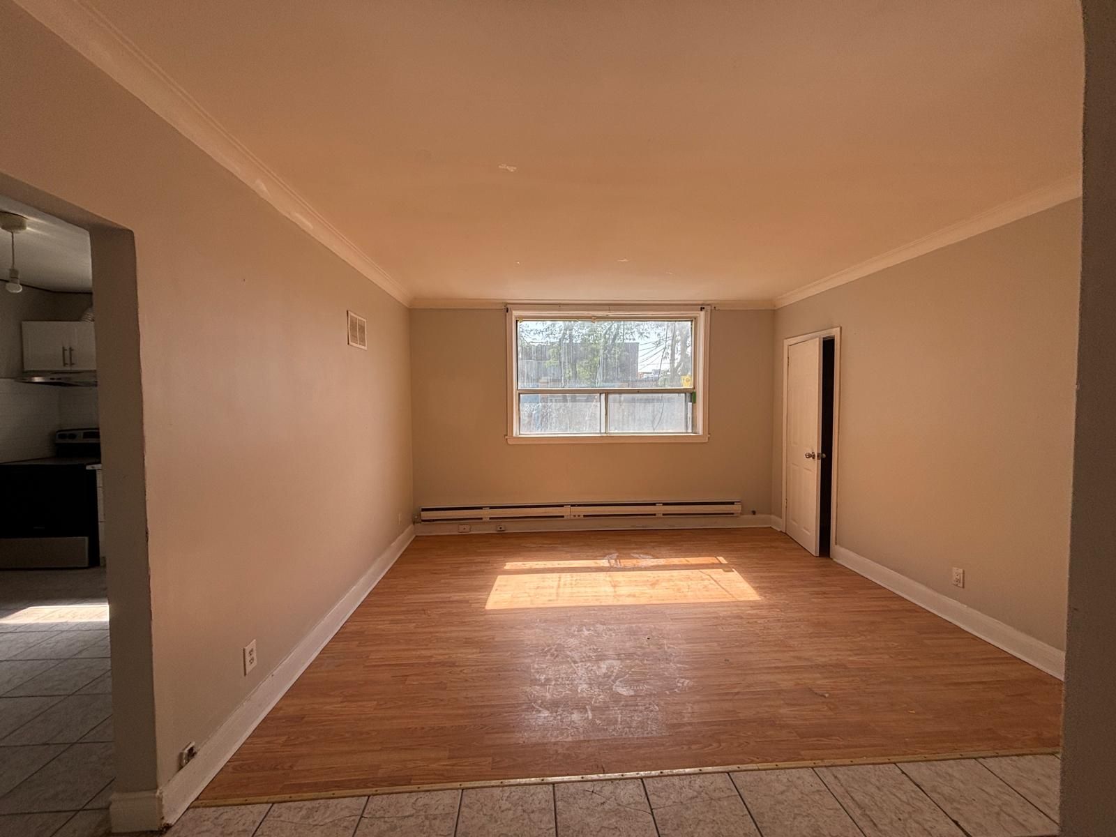 503 Oakwood Avenue Unit 1 Upper, Toronto, On M6e 2w9