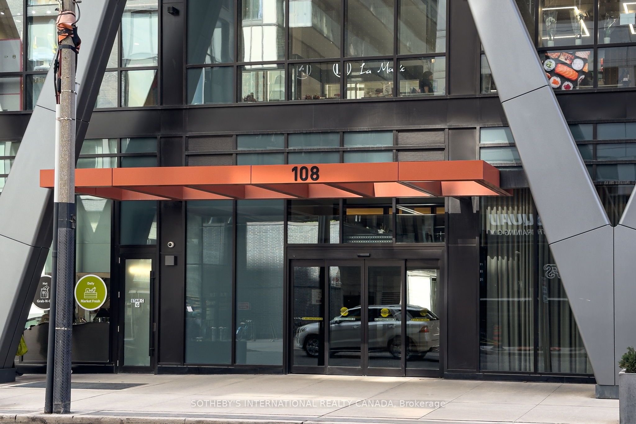 108 Peter Street 611, Toronto, On M5v 0w2