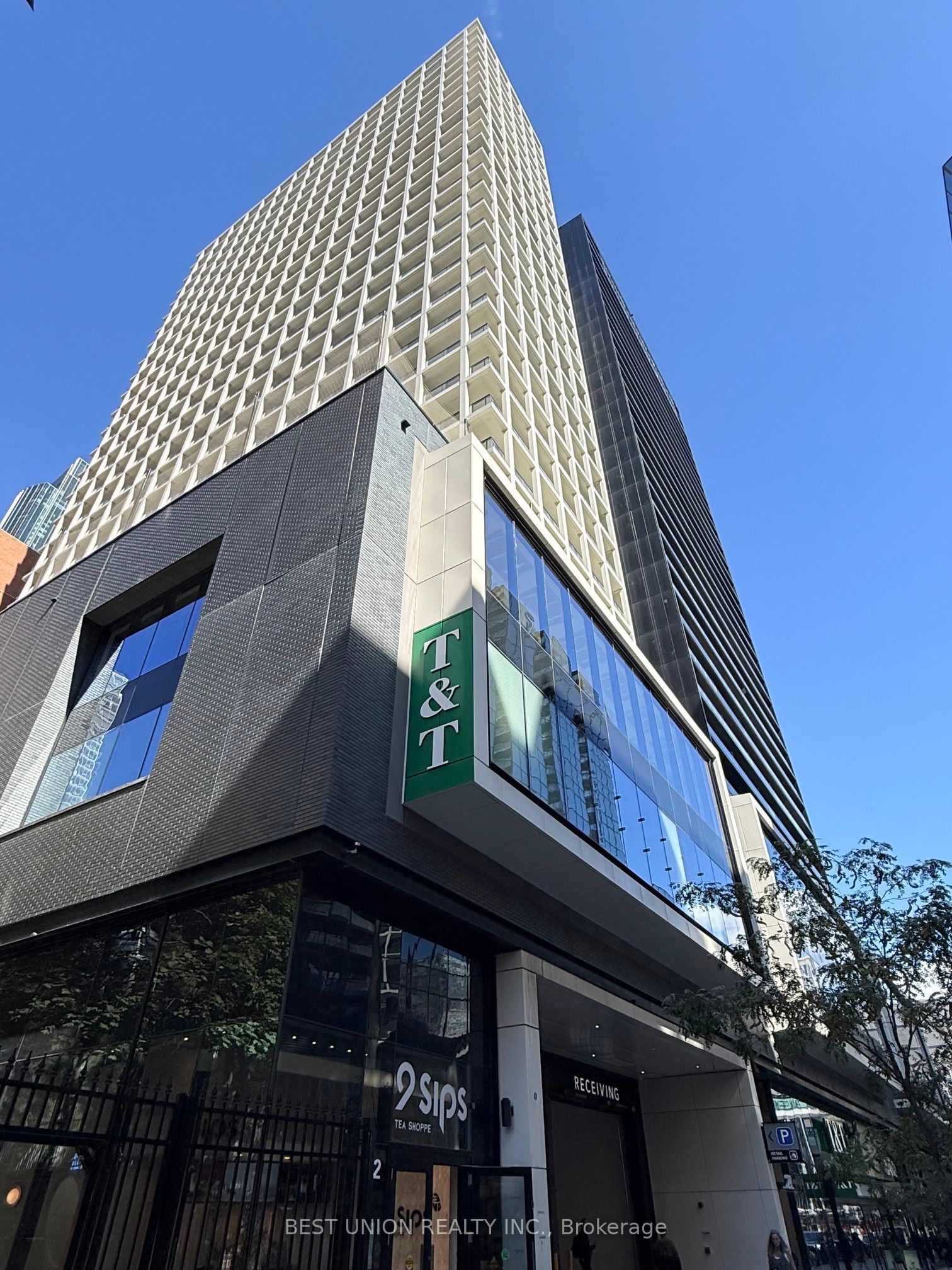 20 Edward Street 2813, Toronto, On M5g 0c5