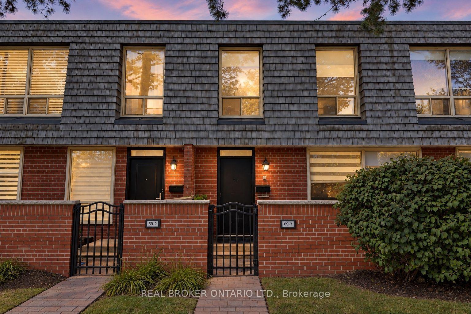 69 Upper Canada Drive 3, Toronto, On M2p 2a2