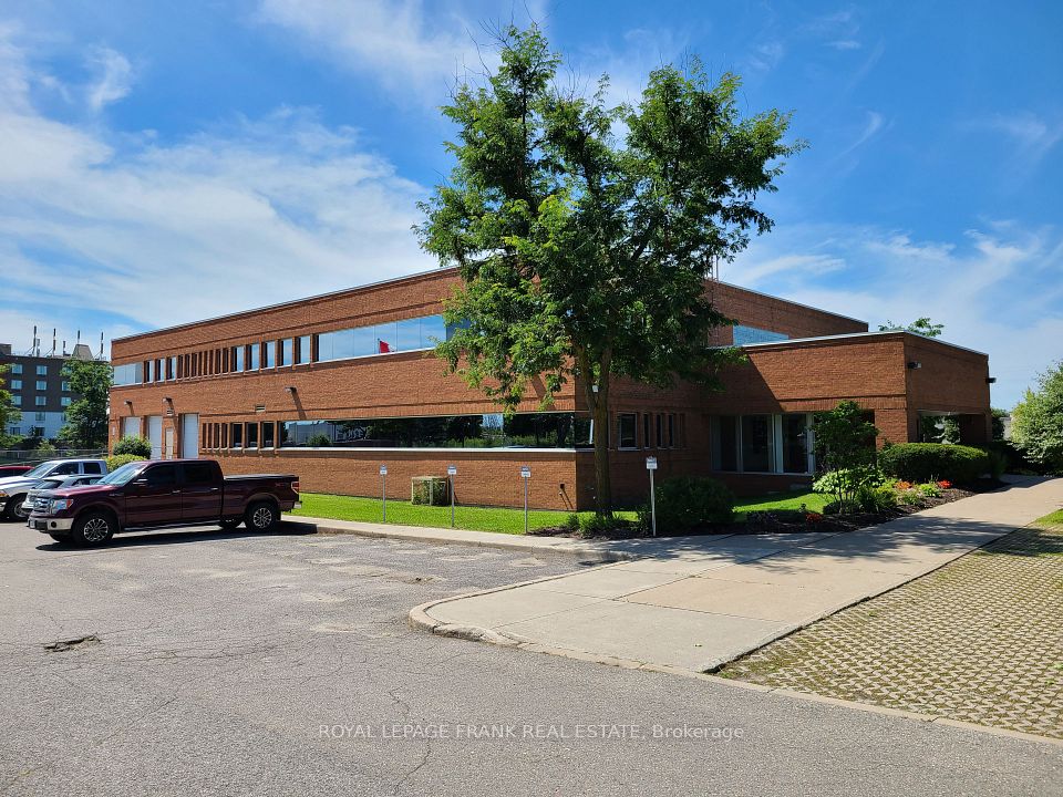 415 Baseline Road B11, Clarington, On L1c 5m2