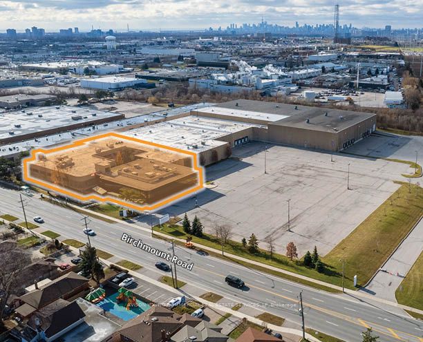 1120 Birchmount Road #4 & #7, Toronto, On M1k 5g4