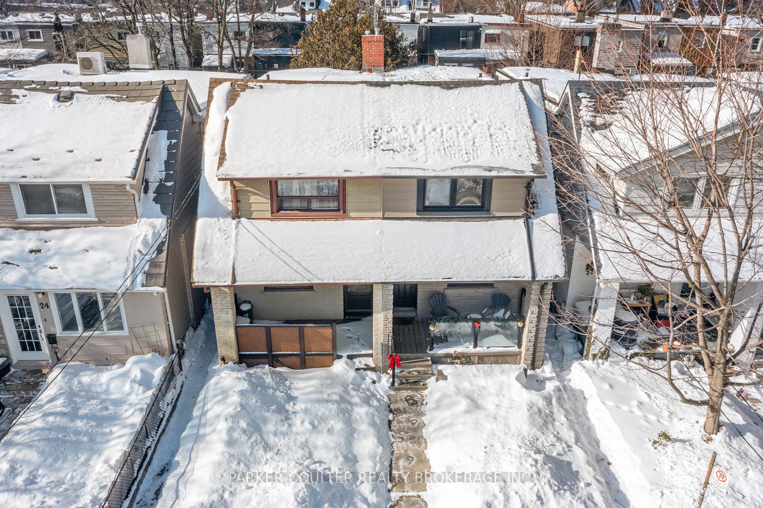 26 Larchmount Avenue, Toronto, On M4m 2y7