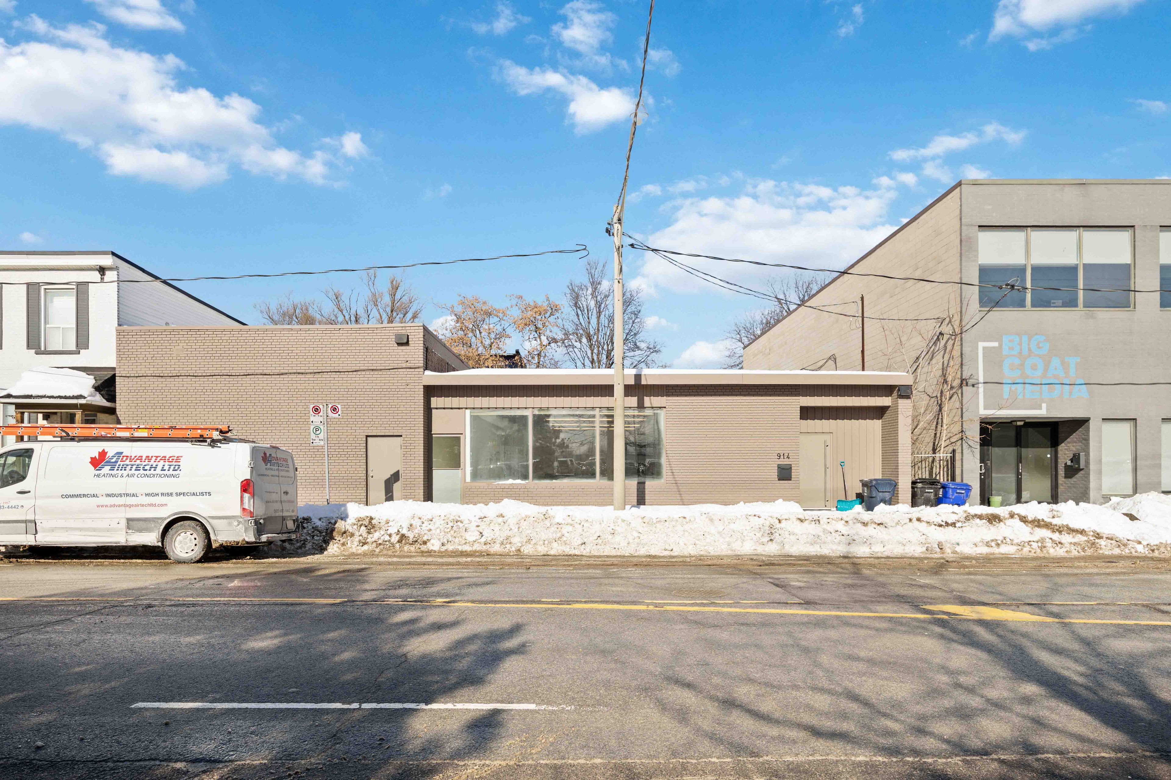 914 Eastern Avenue, Toronto, On M4l 1a4