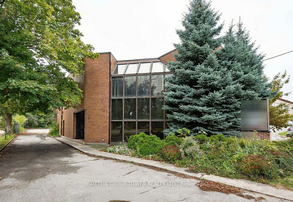 6 Collinsgrove Road, Toronto, On M1e 3s4