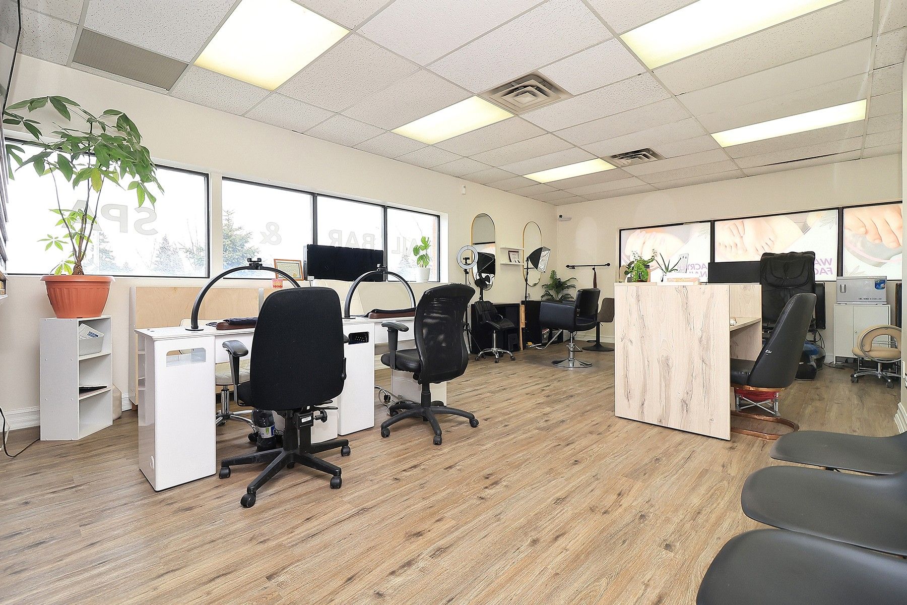 3702 Kingston Road, Toronto, On M1j 3h3