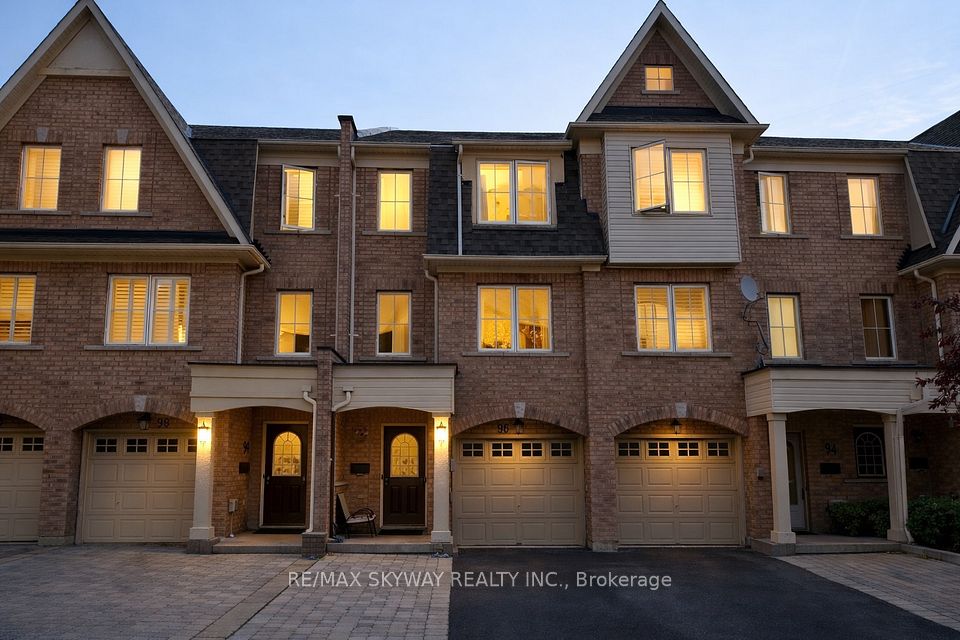 96 Jenkinson Way, Toronto, On M1p 5h4